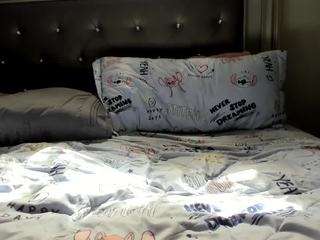 hotpinkcheeto webcam