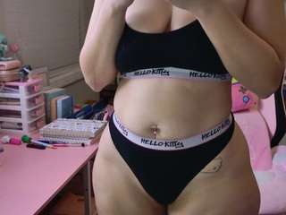 hotpinkcheeto webcam