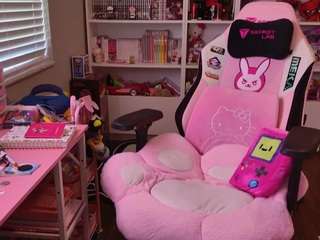 hotpinkcheeto webcam