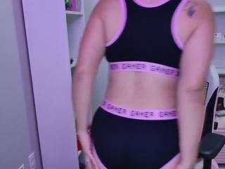 hotpinkcheeto