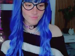 dorianreed's CamSoda show and profile