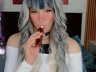 dorianreed's CamSoda show and profile