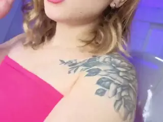 thalia-13's Live Sex Cam Show