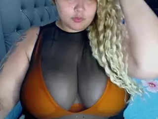 mariemartinez's Live Sex Cam Show
