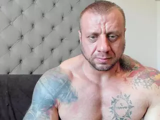 ironhulk22's Live Sex Cam Show