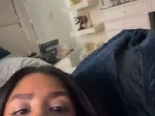 Live webcam model kendallk on Soda Cams