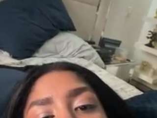 Live webcam model kendallk on Soda Cams