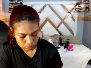 naomi-tyler's Live Sex Cam Show