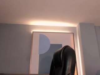 mia-robert1
