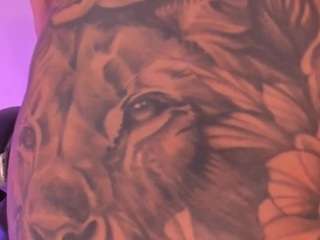 mia-robert1 Live Webcam on CamSoda