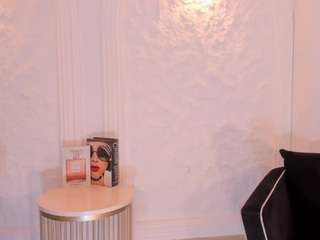 le modèle mia-robert1 est en webcam porno dans un show sur le site camsoda, il possède les tags suivants: ahegao,ass,toys,tease,tattoos,striptease,squirter,solo,pussy,oil,ohmibod,natural,naked,lush,lovense,lingerie,hot,bedroom,bikini,black-hair