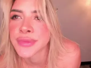 r4veenn's Live Sex Cam Show