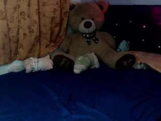  angelique-klane chat room