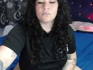 angelique-klane's CamSoda show and profile