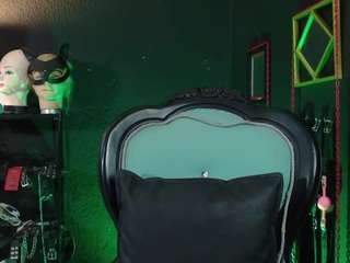 Fetishdoll_bdsm live cam preview
