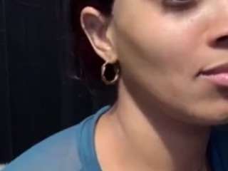 rakiyah-charms webcam