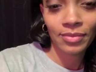 rakiyah-charms webcam model