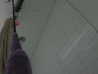 voyeurcam-hazelgrace-01's CamSoda show and profile