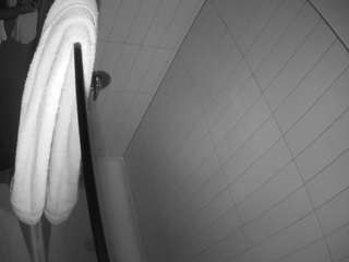 voyeurcam-hazelgrace-01