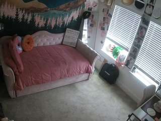 voyeurcam-hazelgrace-02's CamSoda show and profile