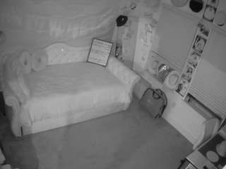 voyeurcam-hazelgrace-02's CamSoda show and profile