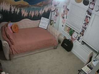 voyeurcam-hazelgrace-02's CamSoda show and profile