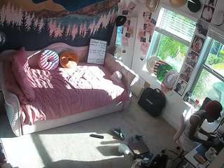 voyeurcam-hazelgrace-02's CamSoda show and profile