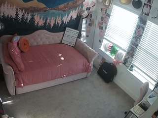 voyeurcam-hazelgrace-02's CamSoda show and profile