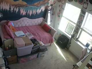 voyeurcam-hazelgrace-02's CamSoda show and profile