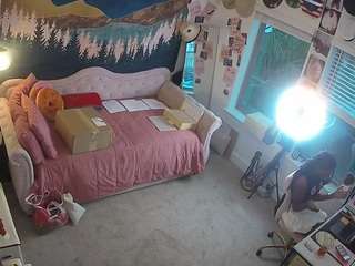 voyeurcam-hazelgrace-02's CamSoda show and profile