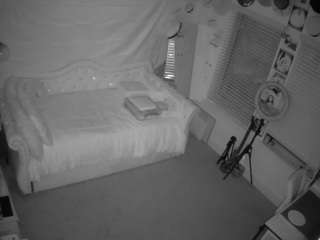 voyeurcam-hazelgrace-02