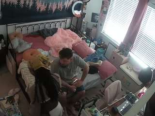 voyeurcam-hazelgrace-02's CamSoda show and profile