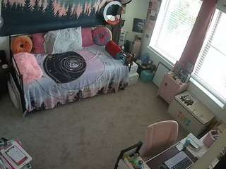 voyeurcam-hazelgrace-02's CamSoda show and profile