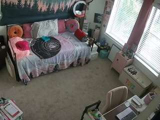 voyeurcam-hazelgrace-02's CamSoda show and profile