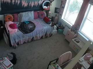 voyeurcam-hazelgrace-02's CamSoda show and profile