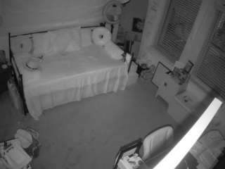 voyeurcam-hazelgrace-02's CamSoda show and profile