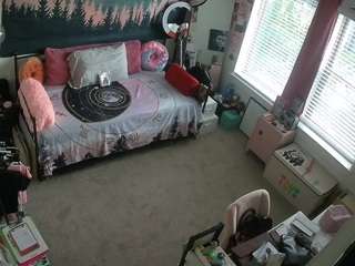 voyeurcam-hazelgrace-02's CamSoda show and profile