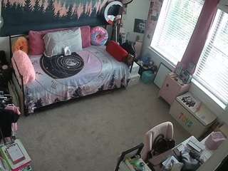 voyeurcam-hazelgrace-02's CamSoda show and profile