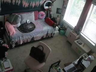 voyeurcam-hazelgrace-02