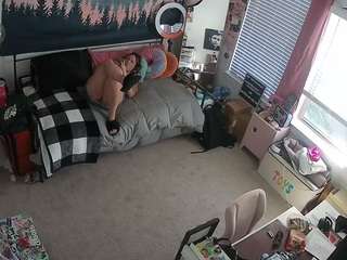 Mẫu này đang trực tiếp. voyeurcam-hazelgrace-02