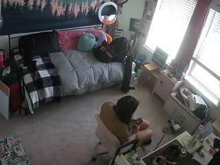 هذا النموذج مباشر الآن. voyeurcam-hazelgrace-02