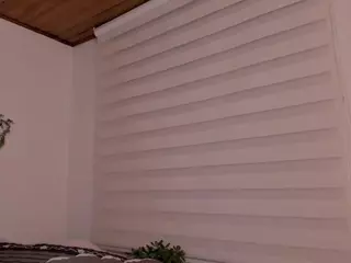 selva-salvaje's Live Sex Cam Show