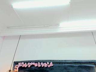 sofialorenz's live room