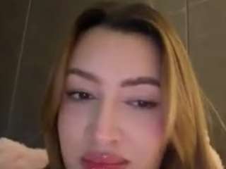 Live webcam model itzagamma on Soda Cams