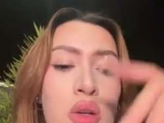 Live webcam model itzagamma on Soda Cams