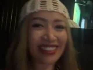 Live cam show with Karent