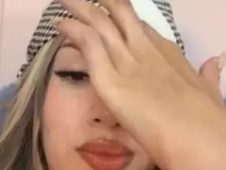Juliana's Live Sex Cam Show