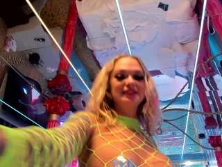 koramarina Live Webcam on CamSoda