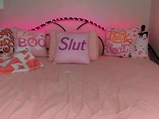 koramarina Live Webcam on CamSoda