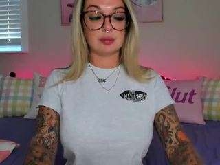 koramarina from CamSoda is Private
